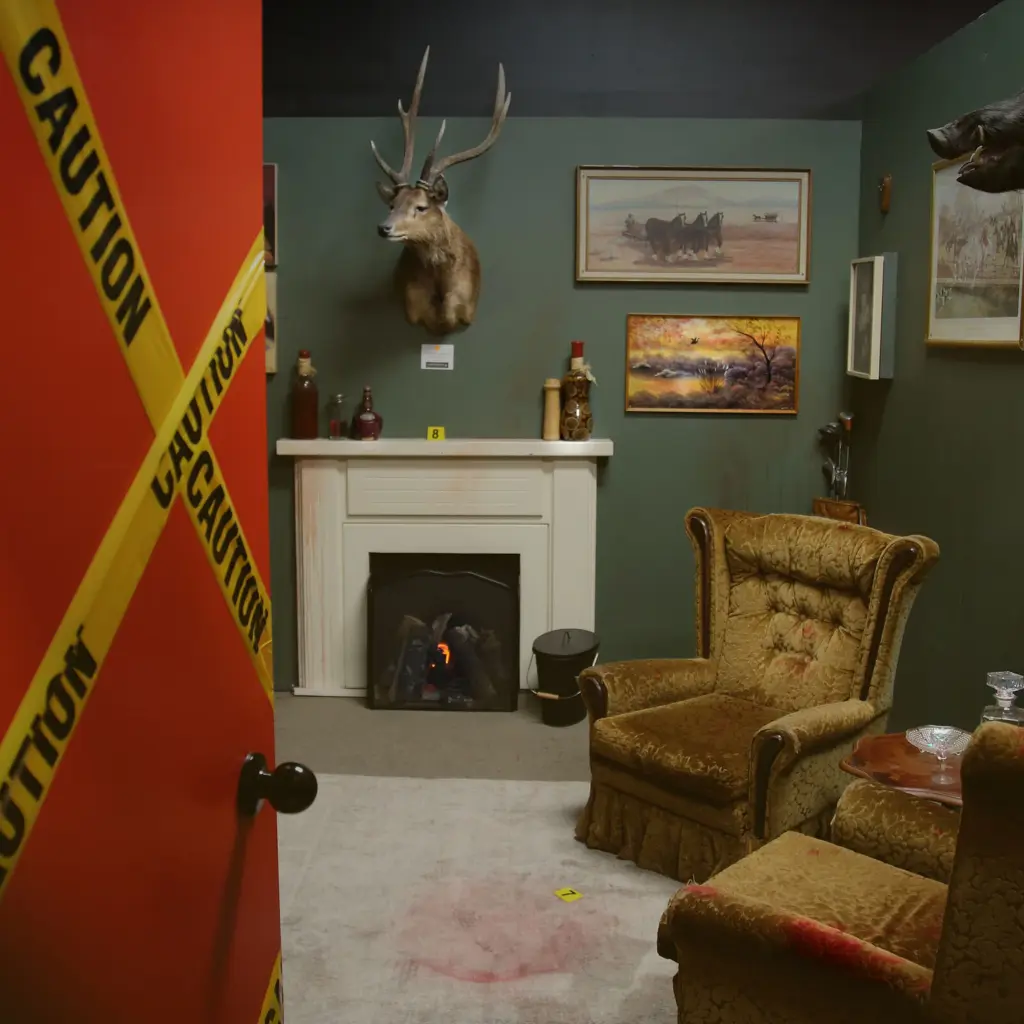 Confinement Escape Rooms