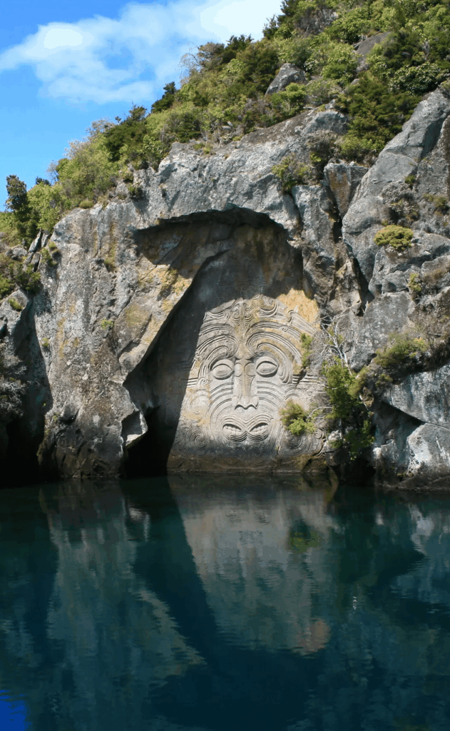 Incredible 14m high carving!